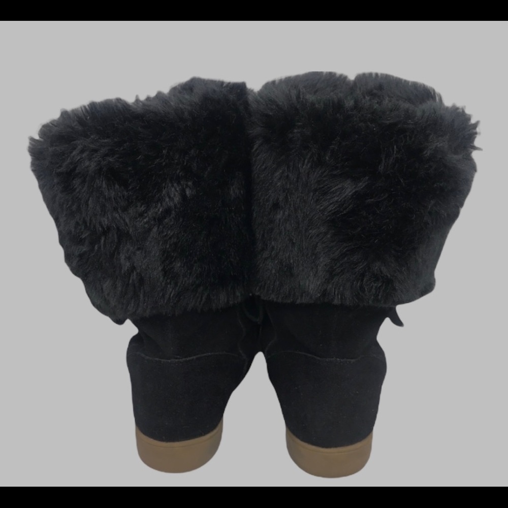 LANDS END Black Suede and Fur Mendota Winter Boots - Picture 5 of 6
